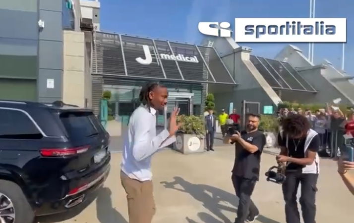 L’arrivo di Khephren Thuram al J Medical per le visite. Il video preview