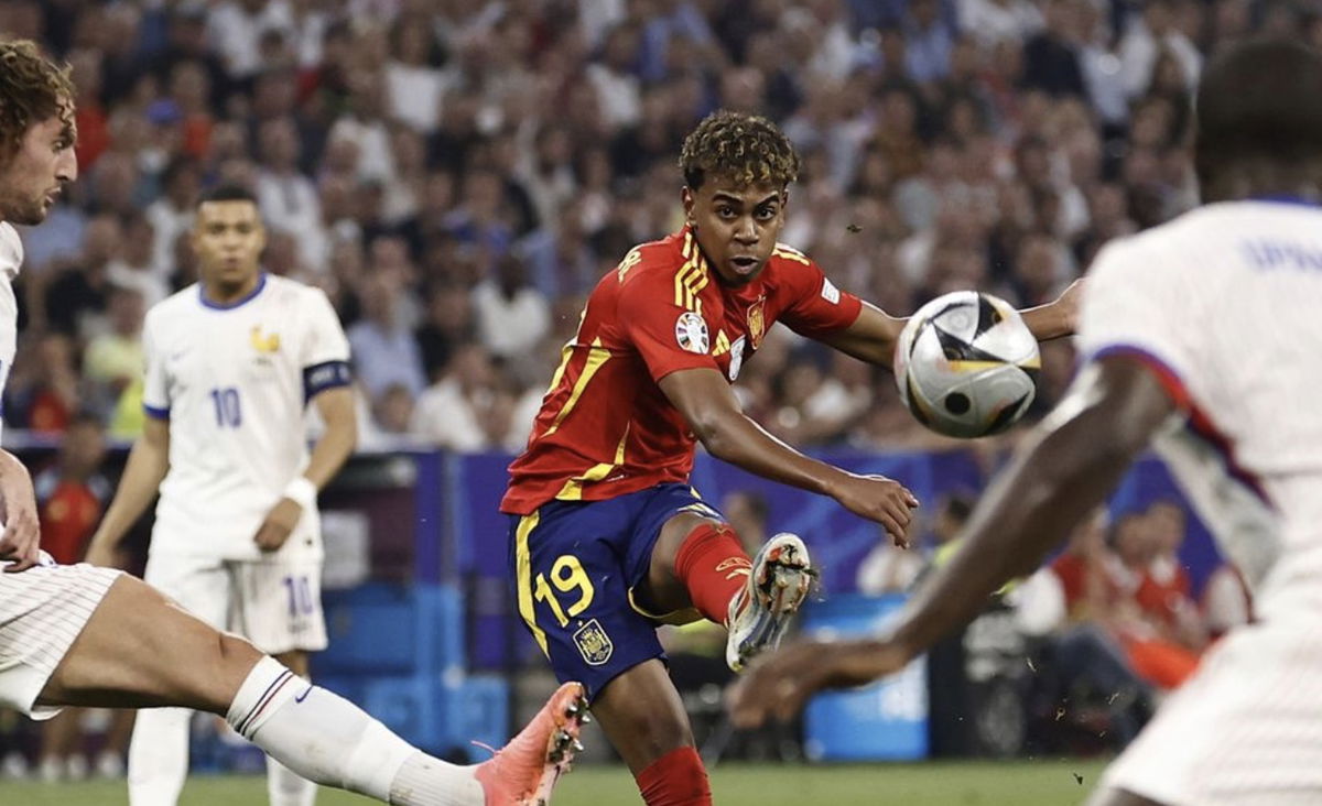 La Spagna vola in finale sulle ali di Yamal e Dani Olmo! Eliminata la Francia (2-1) article-post