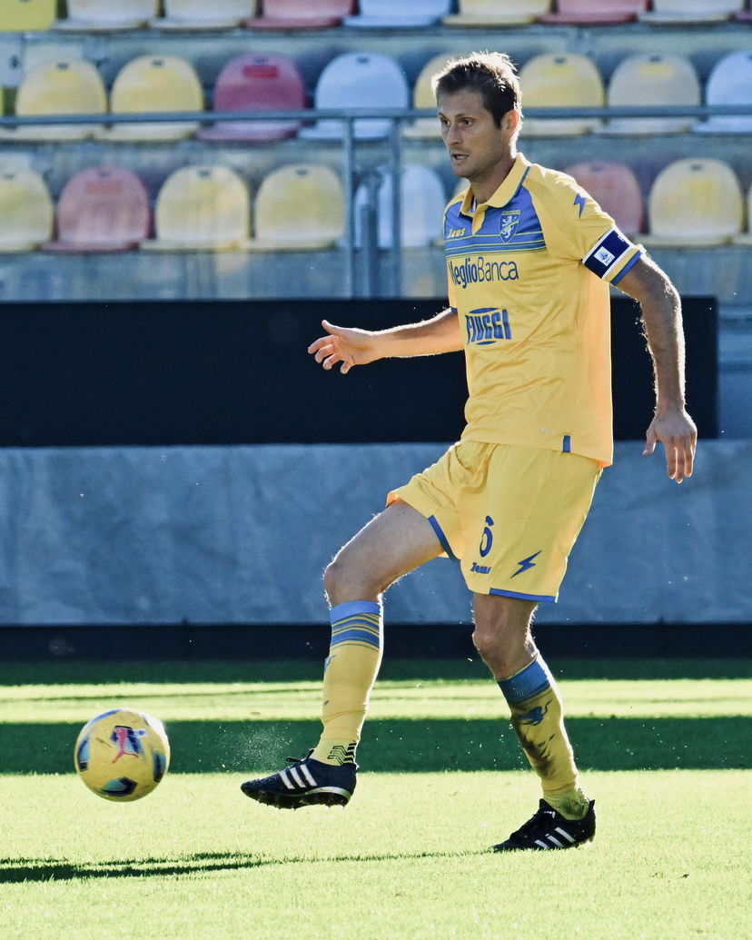 Ufficiale: Frosinone, ceduto Romagnoli alla Sampdoria in prestito con obbligo di riscatto preview