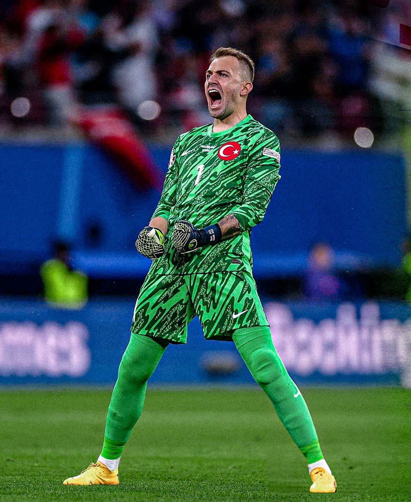 Chi è Gunok, il portiere che ha salvato la Turchia al 95′ preview