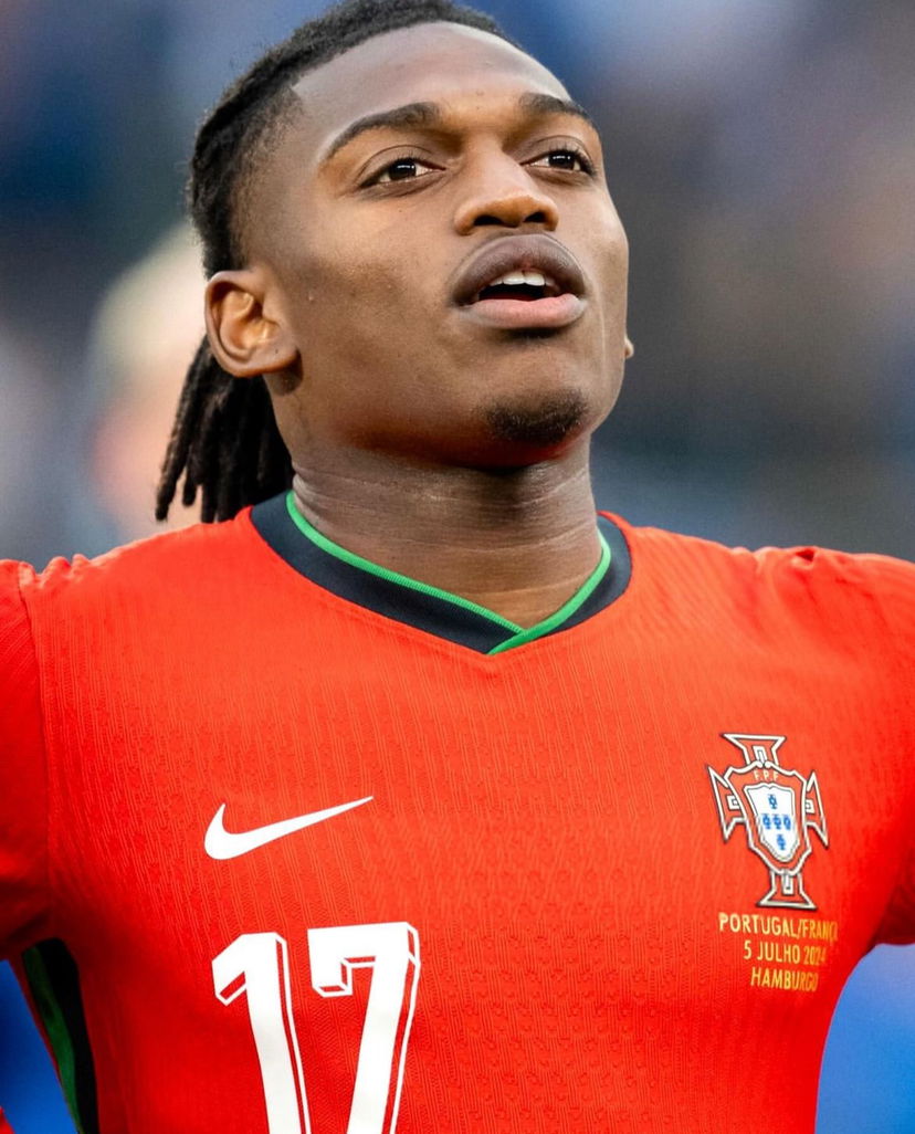 Il ct Martinez su Leao: “Tra i migliori al mondo nell’uno contro uno” preview