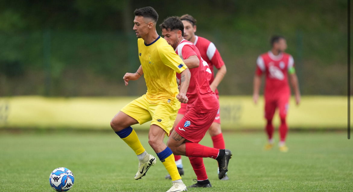 Modena, Santoro: “Il mister è un martello e ci spinge sempre a fare meglio. Spero di trovare presto il primo gol con questa maglia” article-post