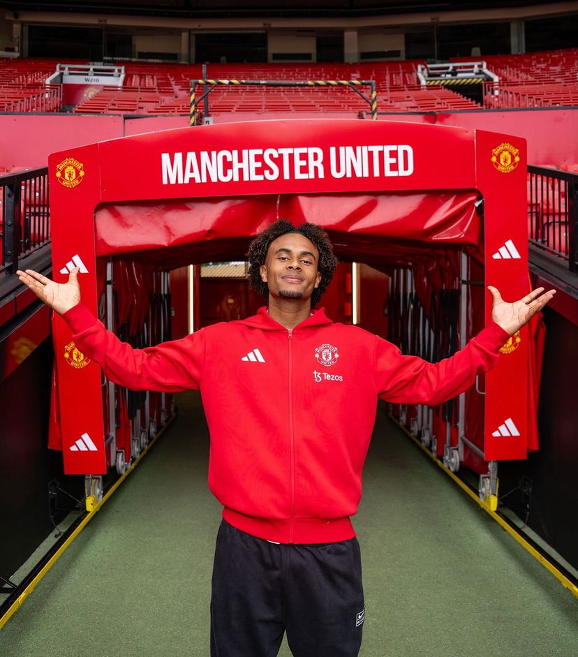 Zirkzee è ad Old Trafford per conoscere la sua nuova casa. Nel pomeriggio la prima intervista ai canali del Manchester United preview