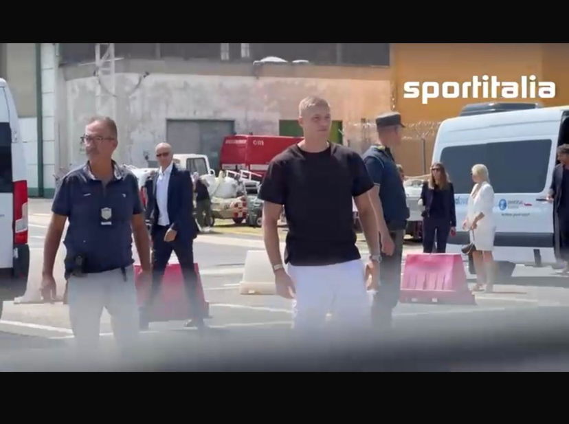 Roma, ecco il tuo bomber: Dovbyk è arrivato nella Capitale. Il video preview