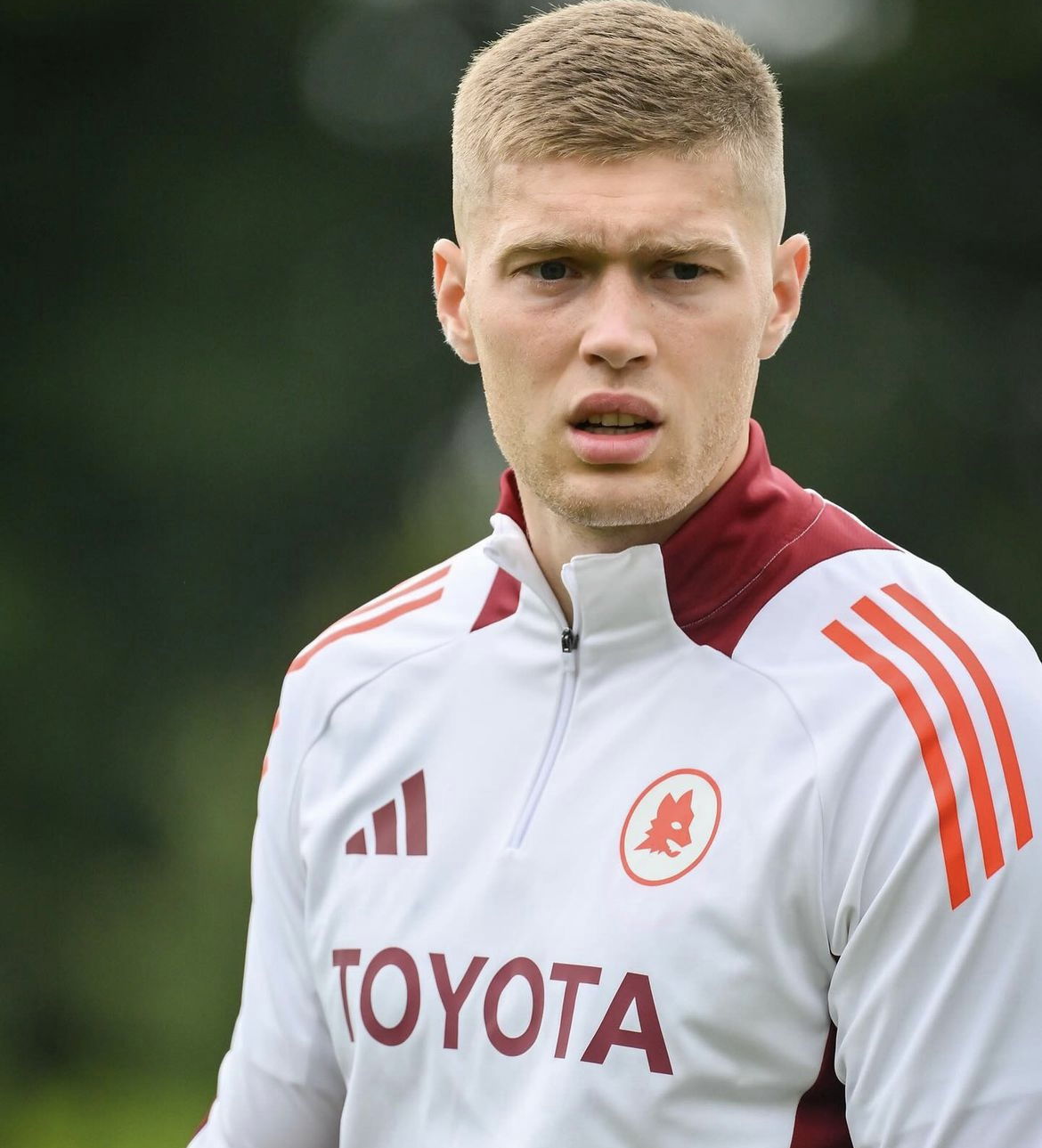 Roma, primo allenamento in gruppo per Dovbyk article-post