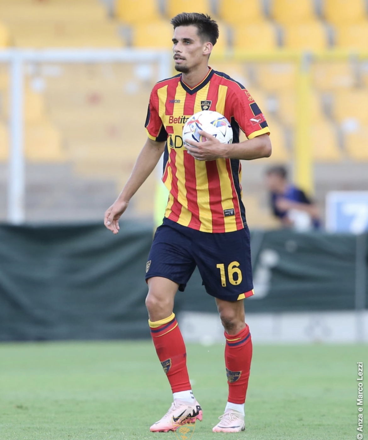 Lecce, doppietta di Marchwinski ma il Nizza si impone per 3-2. Todibo, sempre più Juve article-post