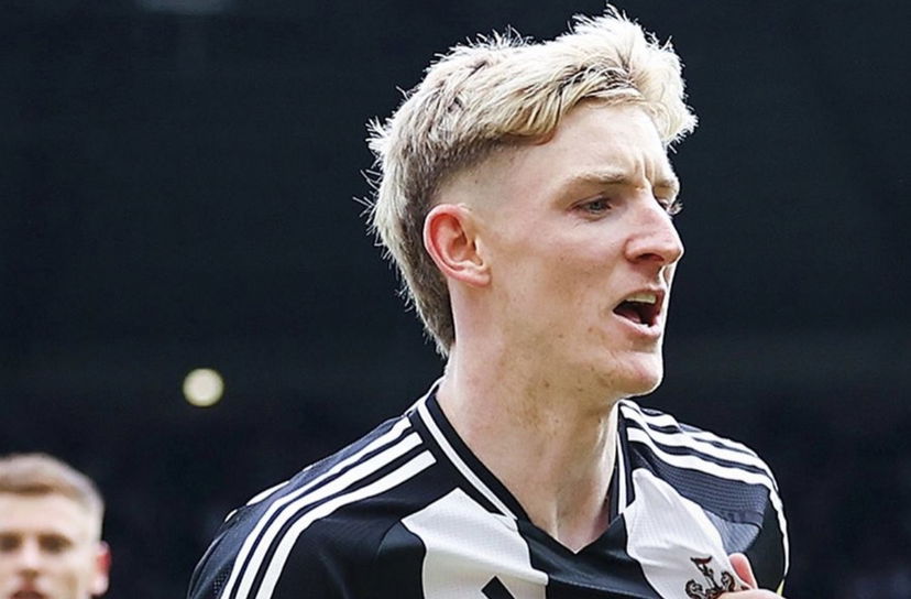 Gordon su Carsley: “Mi ha fatto sentire come se fossi il migliore al mondo, gli sarò sempre grato” preview