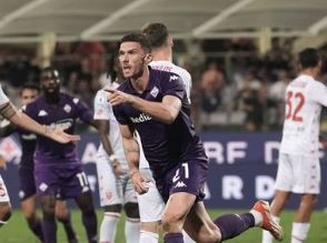 La Fiorentina continua a volare. Vittoria a Genova (1-0) e terzo posto in classifica. Superata la Juve preview