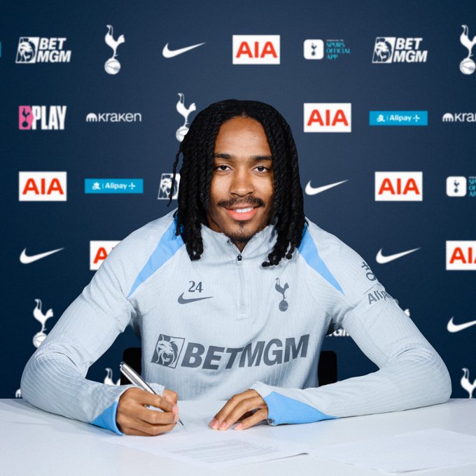 Ufficiale: Djed Spence rinnova con il Tottenham article-post