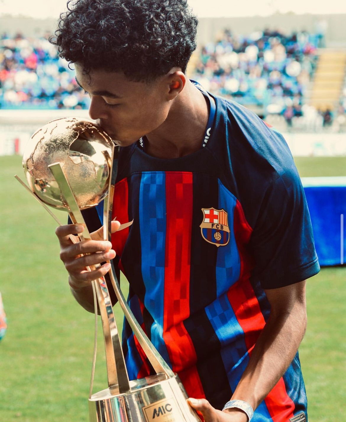 SHANE KLUIVERT, NON CHIAMATELO SOLO FIGLIO D’ARTE article-post