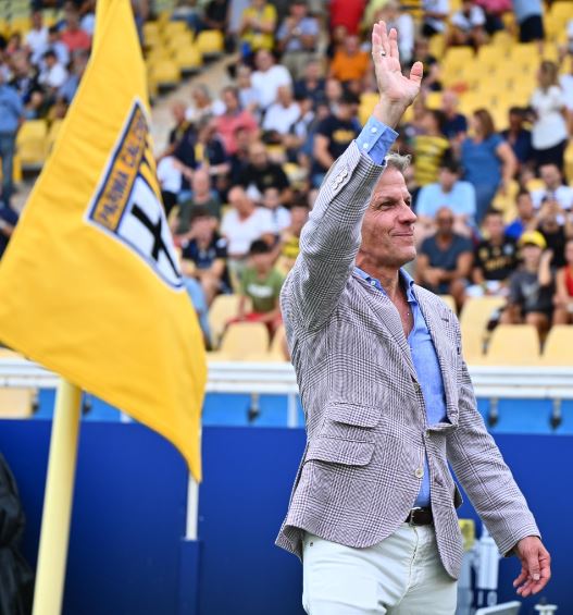 La nota del Parma dopo i cori razzisti contro McKennie: “Episodi non tollerabili e inammissibili” preview