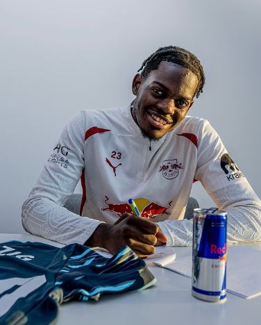 Castello Lukeba: “A Lipsia mi sento bene. Vogliamo puntare a vincere trofei” preview