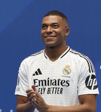 Liga, frena il Real Madrid. Solo 1-1 in casa dell’Osasuna. Espulso Bellingham preview