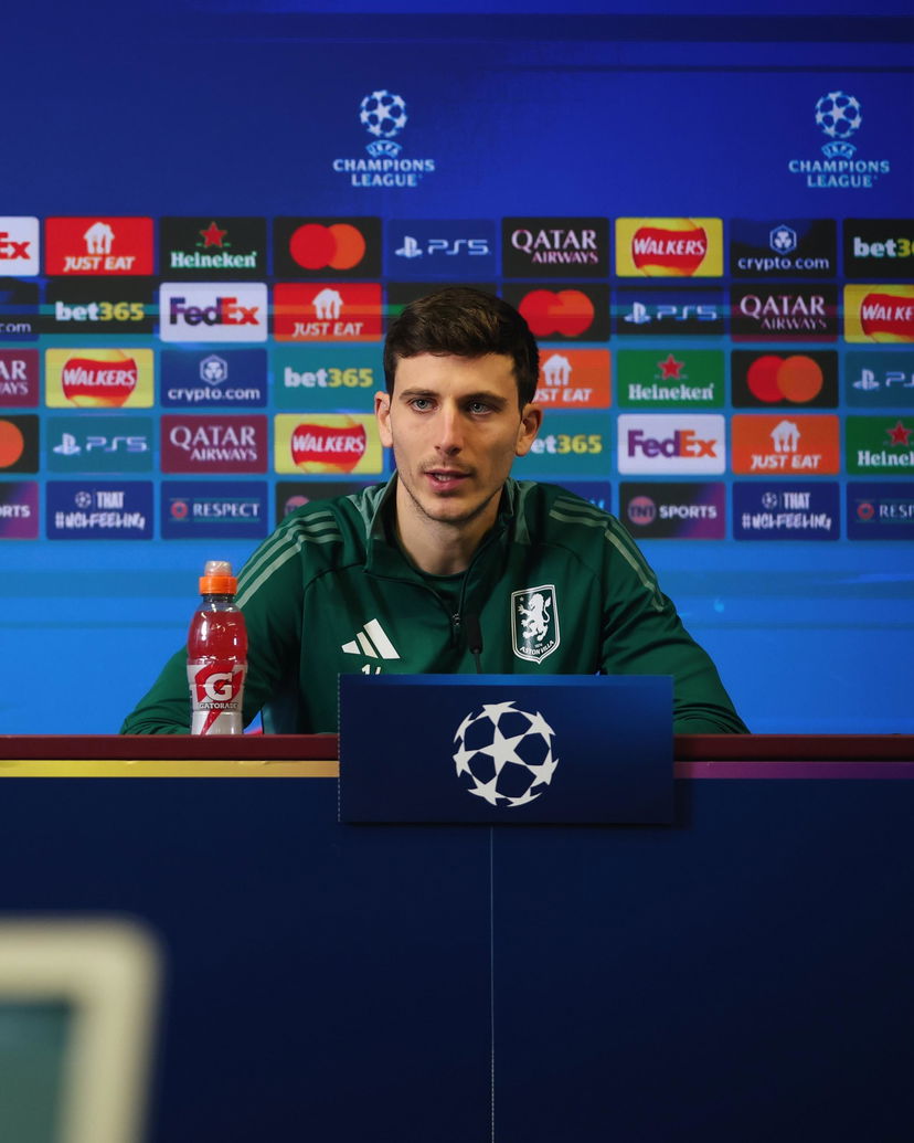 Pau Torres: “Non sarà semplice. Vlahovic assente? La Juve è una squadra con tante alternative forti” preview