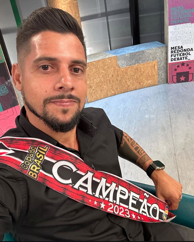 Cicinho: “Heinze disse a Totti che non era adatto a fare il capitano, da lì non giocò più” preview