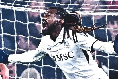 Pinamonti accorcia, poi il Genoa sbatte su Meret: il Napoli vince a Marassi (2-1). E si prende la vetta article-post