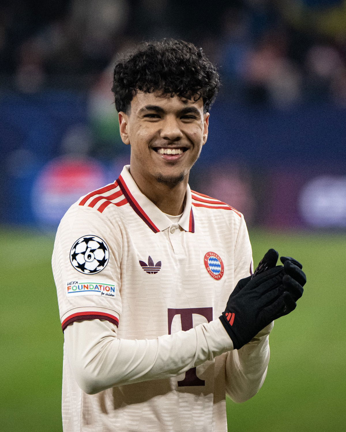 Aznou avvisa il Bayern: “Voglio giocare, se non posso farlo qui servirà una soluzione” article-post