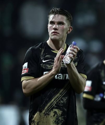 Gyokeres e il siparietto con Ostigard: “Avvisami quando firmi con l’Arsenal” preview