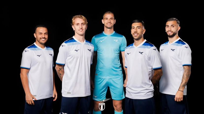 Lazio, presentata la maglia dei 125 anni preview