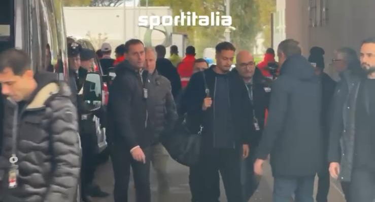 Rensch è arrivato a Ciampino, pronto per le visite con la Roma preview