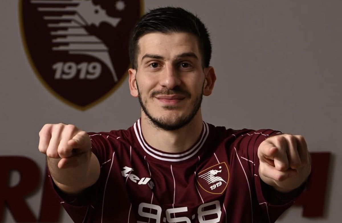 Ora è anche ufficiale: Lochoshvili è un nuovo calciatore della Salernitana article-post