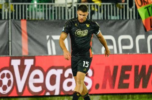 Venezia-Inter, si ferma Altare nel riscaldamento. Gioca Sagrado preview