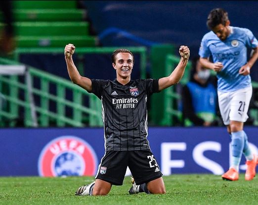 CAQUERET, SOGNO DI UNA NOTTE DI MEZZA ESTATE preview