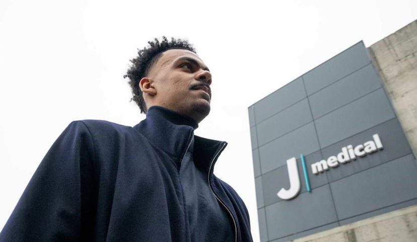 Juventus, terminate le visite mediche di Renato Veiga preview