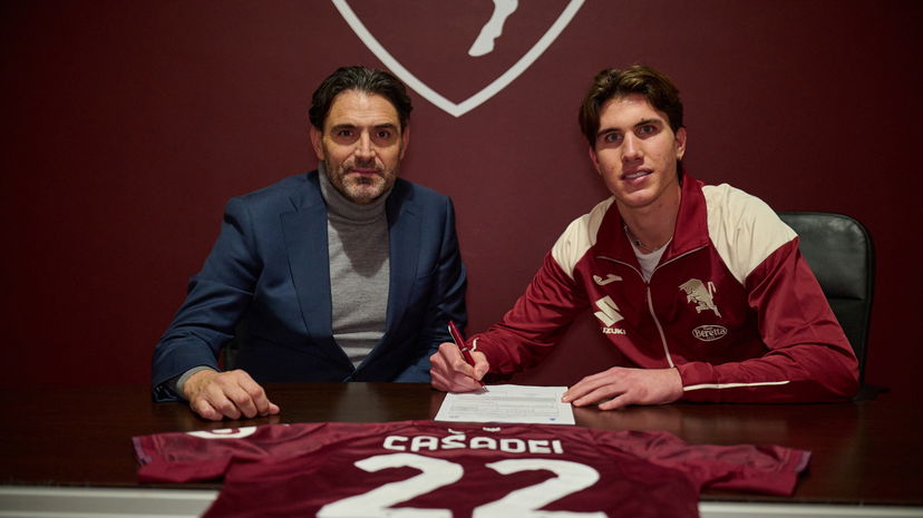 Ora è anche ufficiale: Casadei è un nuovo giocatore del Torino preview
