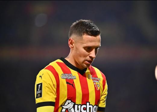 Avviate le trattative per Frankowski: il comunicato del Galatasaray preview