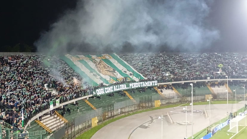 Scossa di terremoto in Irpinia: sopralluogo allo stadio Partenio-Lombardi preview