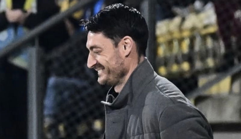 Riera (all. Celje): “Nei 180 minuti non siamo stati inferiori alla Fiorentina”. Su Palladino… article-post