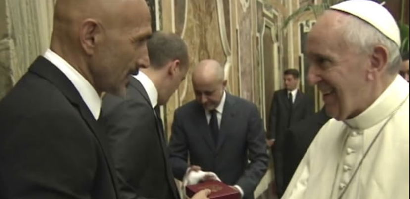Spalletti ricorda Papa Francesco: “Il nostro incontro uno dei momenti più significativi della mia vita” preview