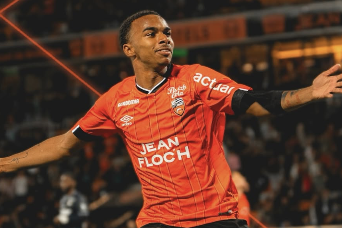 ELI JUNIOR KROUPI, DALLA PROMOZIONE DA PROTAGONISTA CON IL LORIENT AL FUTURO AL BOURNEMOUTH article-post