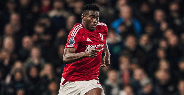 Nottingham Forest, paura per Awoniwi: indotto il coma farmacologico dopo l’operazione all’addome preview