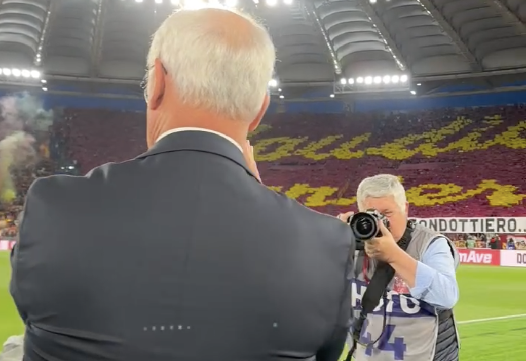 Roma, coreografia dell’Olimpico per Ranieri. E Sir Claudio si commuove article-post