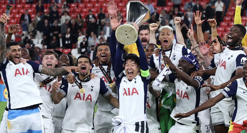 Il Tottenham vince l’Europa League. La foto della premiazione preview