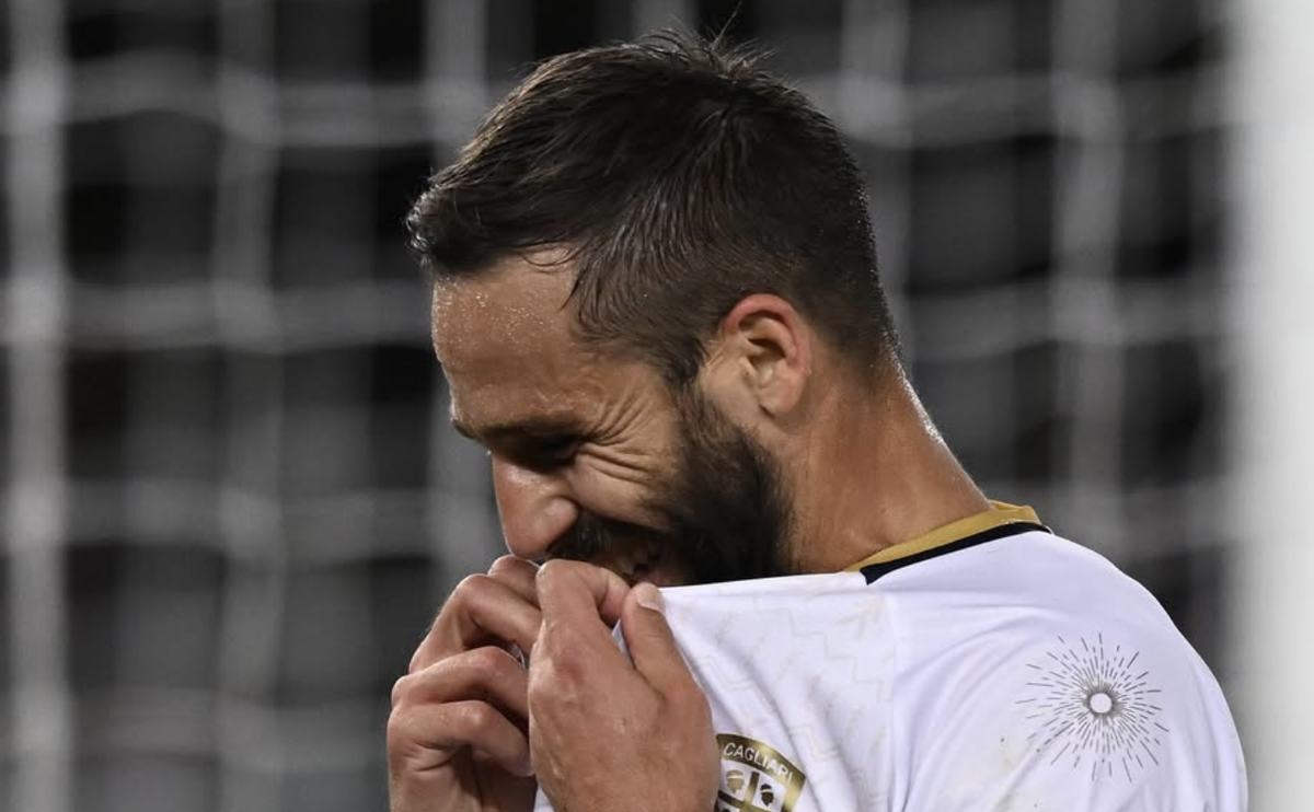 Pavoletti: “Bisogna rimanere sereni e lavorare. I tifosi ci stiano vicino” article-post