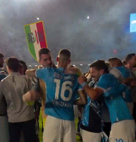 Scudetto Napoli, scatta la festa: “E’ tutto vero”. Il video article-post