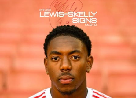 Ufficiale: Arsenal, rinnovato il contratto di Lewis-Skelly fino al 2030 preview