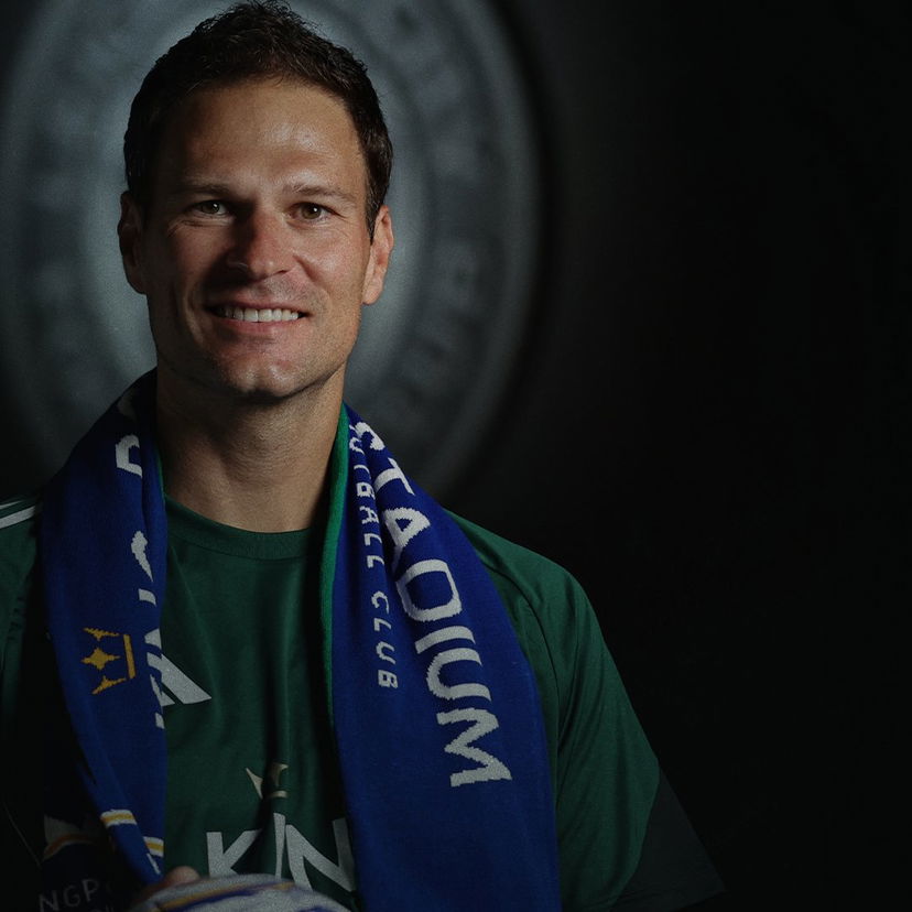 Ufficiale: Begovic riparte dal Leicester preview