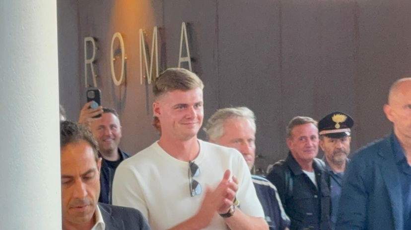 Ferguson è atterrato a Ciampino: nelle prossime ore visite e firma con la Roma preview