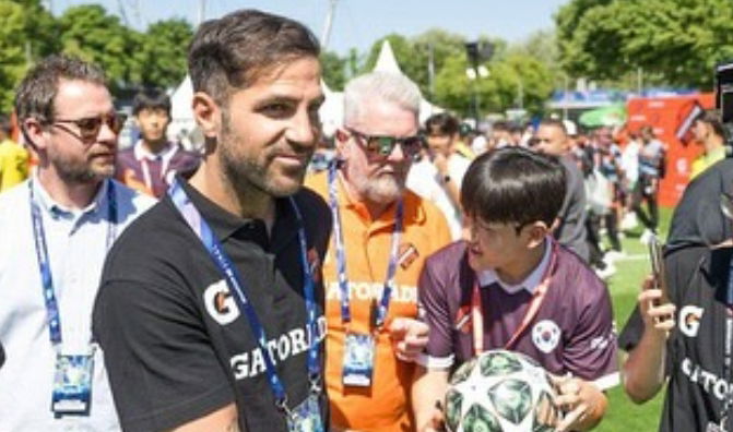Fabregas: “Siamo un gruppo giovane, presto raccoglieremo i frutti del nostro lavoro. Ritiro? Partiremo il 30” article-post