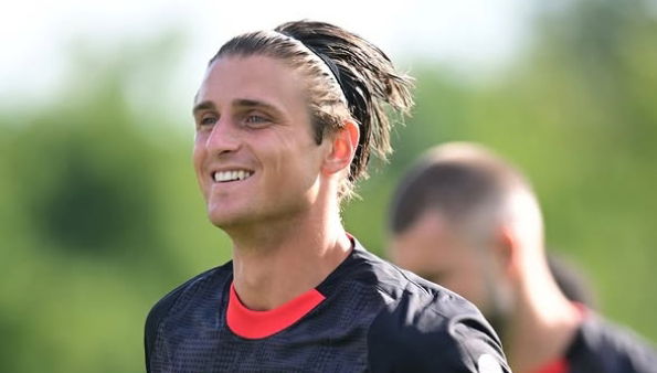 Colombo: “Siamo felicissimi. De Rossi ci sta dando tanto” preview