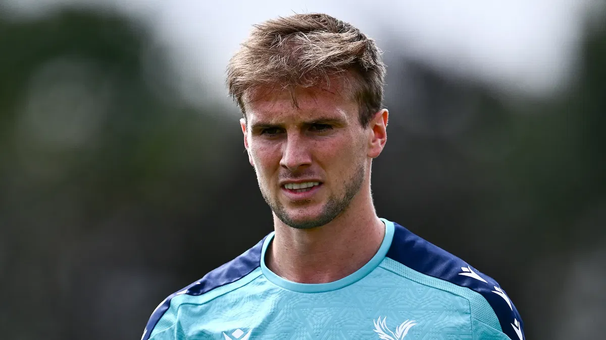 Ufficiale: l’ex Arsenal Holding lascia il Crystal Palace article-post