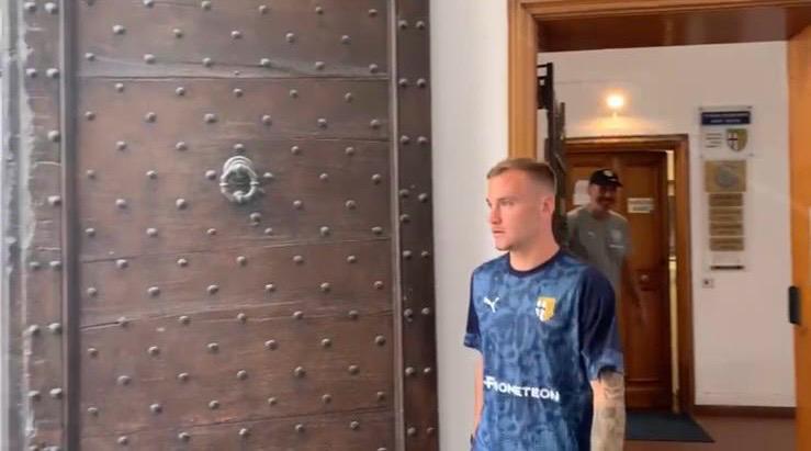 Parma, al via le visite per l’attaccante Frigan preview