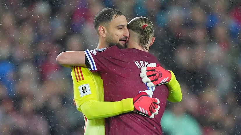 Haaland accoglie Donnarumma al City: il messaggio per il portiere preview