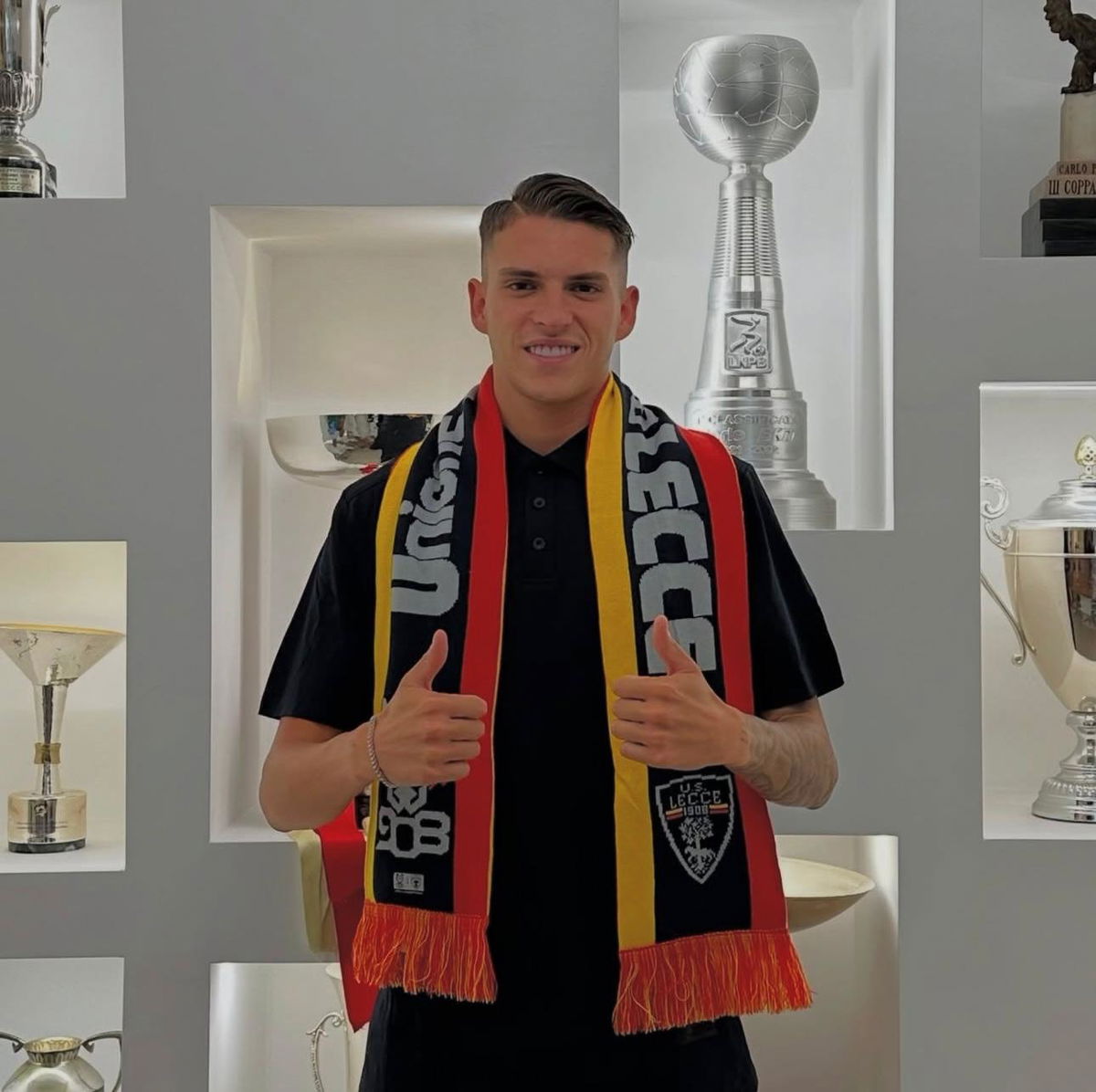 Lecce, Alex Sala: “Sono un centrocampista box-to-box. Il mio ruolo secondo Di Francesco” article-post