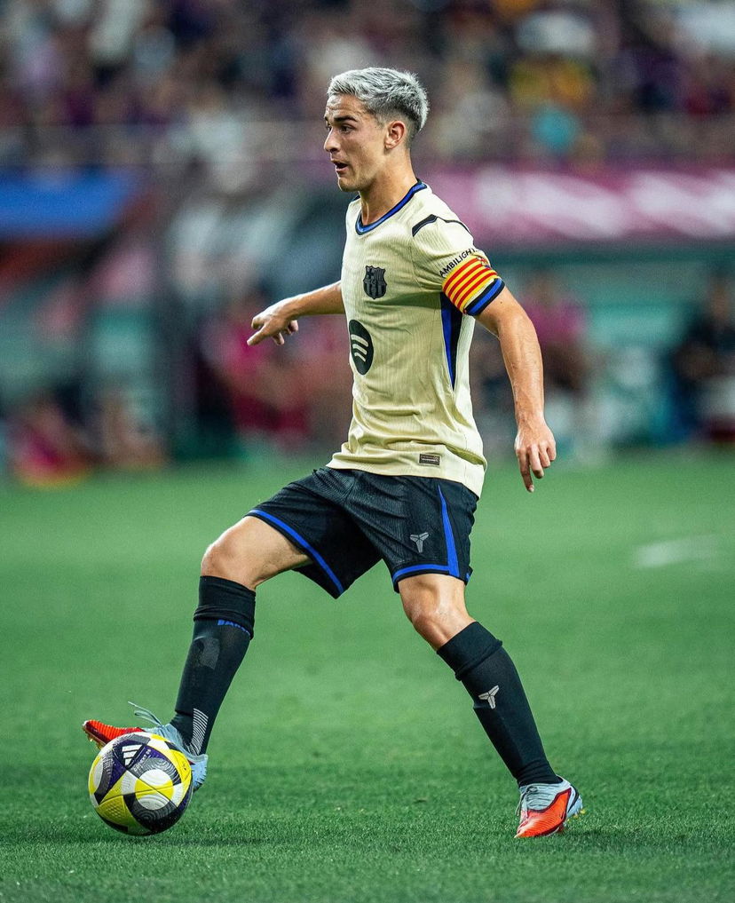 Flick su Gavi: “Aveva paura dopo il grave infortunio. Può essere il cuore del Barcellona” preview