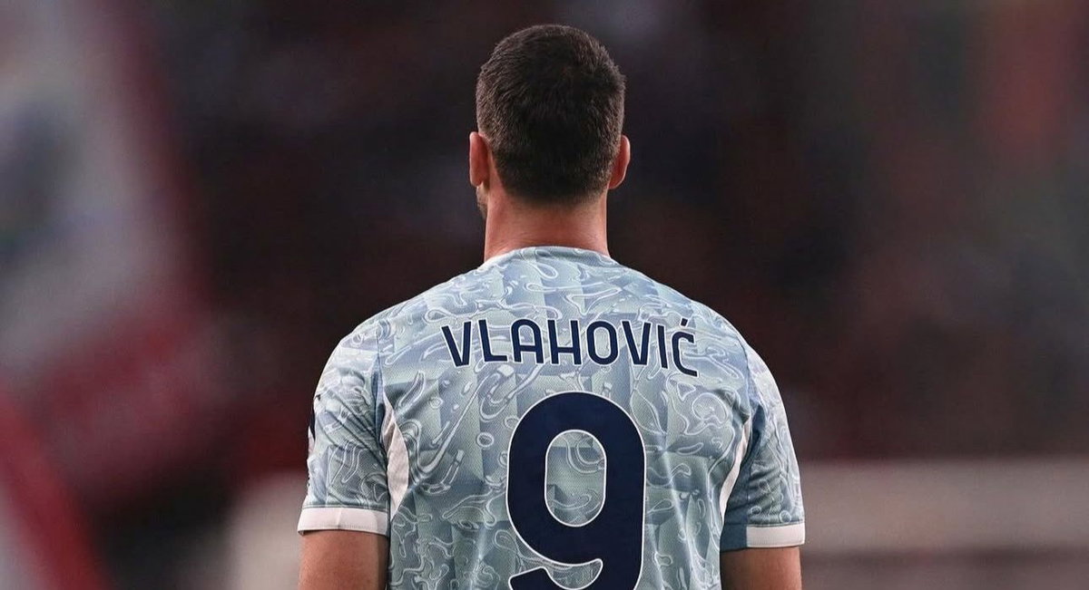 Vlahovic-Juventus, 68 gol per dirsi addio. Ora una nuova pagina (con Allegri spettatore interessato) article-post